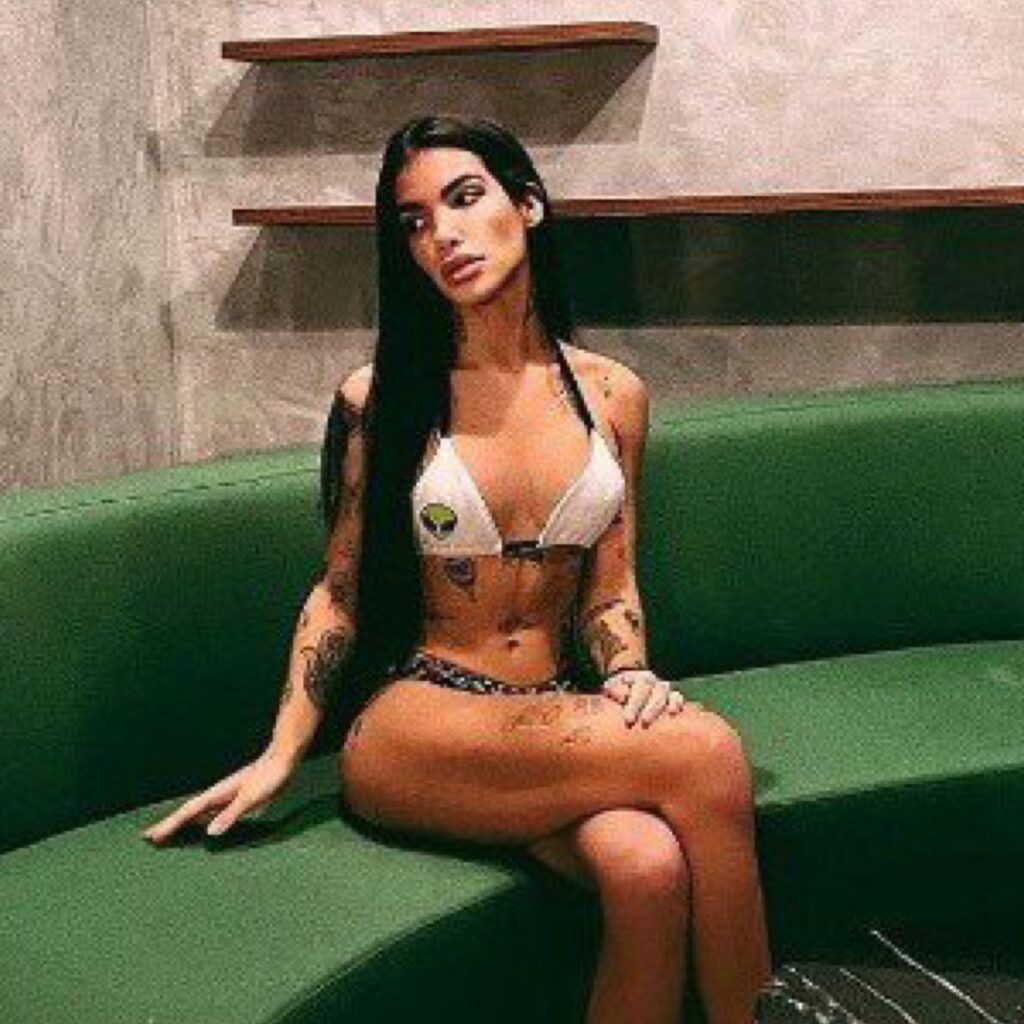 Influencer se passava por travesti mas na hora da burrachada ela assaltava  os clientes | NOTICIAS NO FACE